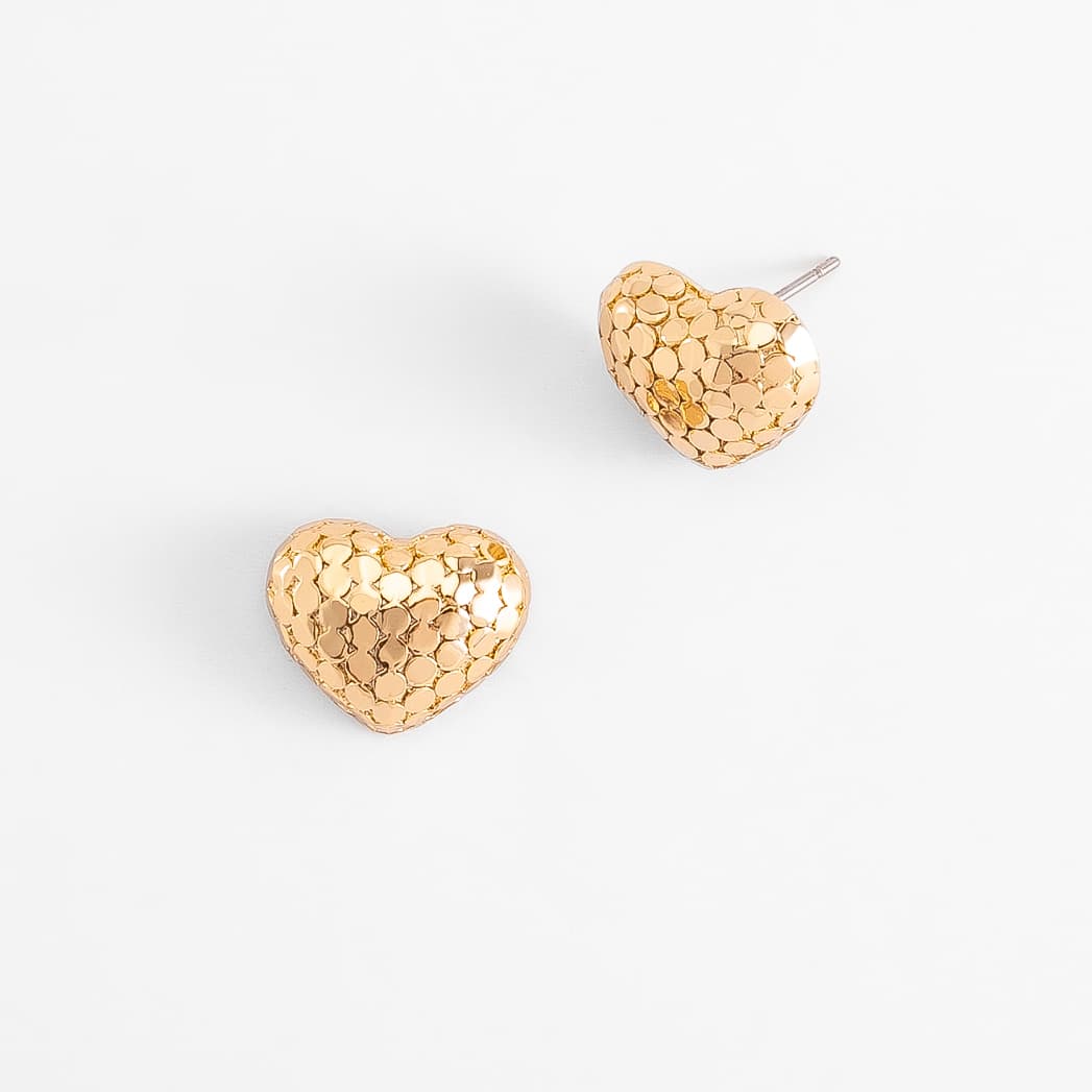 Aretes en baño de oro corazones textura burbuja moderna